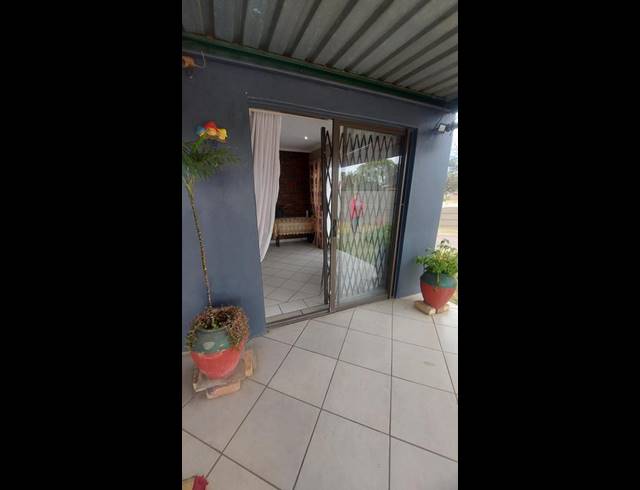 3 BEDROOM HOUSE FOR SALE IN VAN DYK PARK